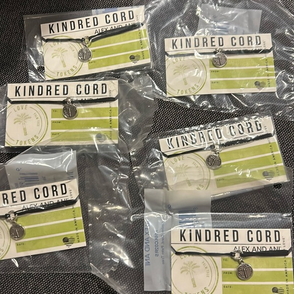 NWT 2 Alex and Ani palm tree bracelets - Picture 1 of 1